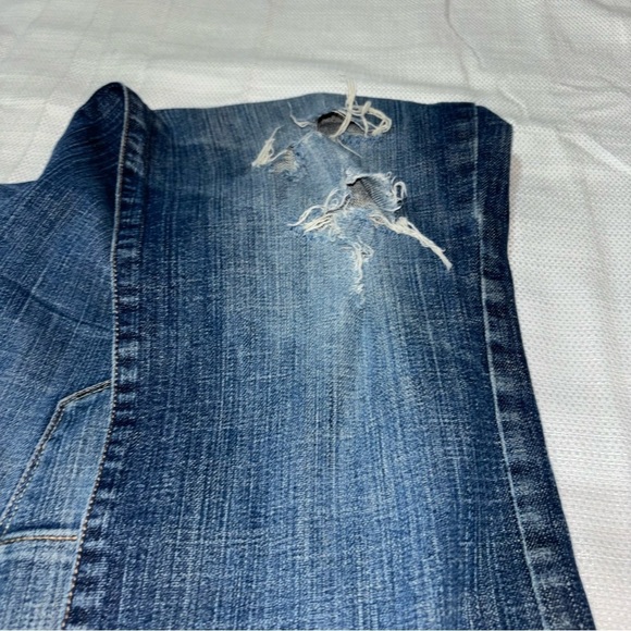 Old Navy Flare Leg Distressed Jeans Size 8 - Picture 5 of 7